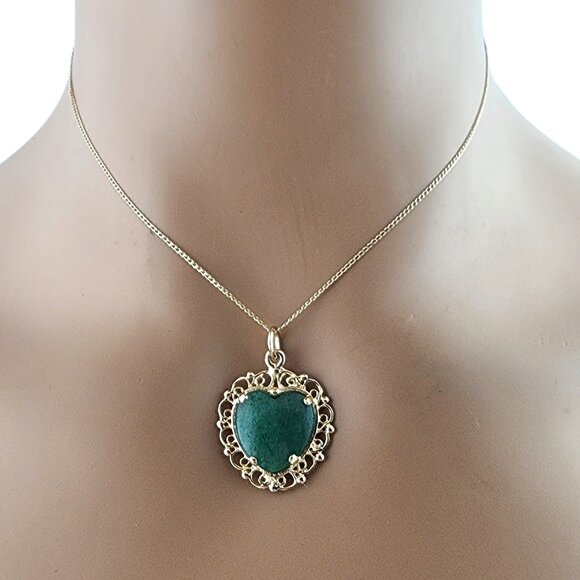 14 Karat Yellow Gold Green Marbleized Heart Stone Pendant #19396 - Picture 7 of 7
